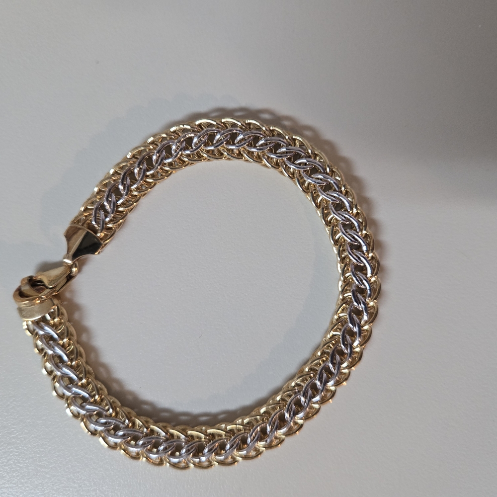 Two Color Gold and White Gold Chain Bracelet. 7"